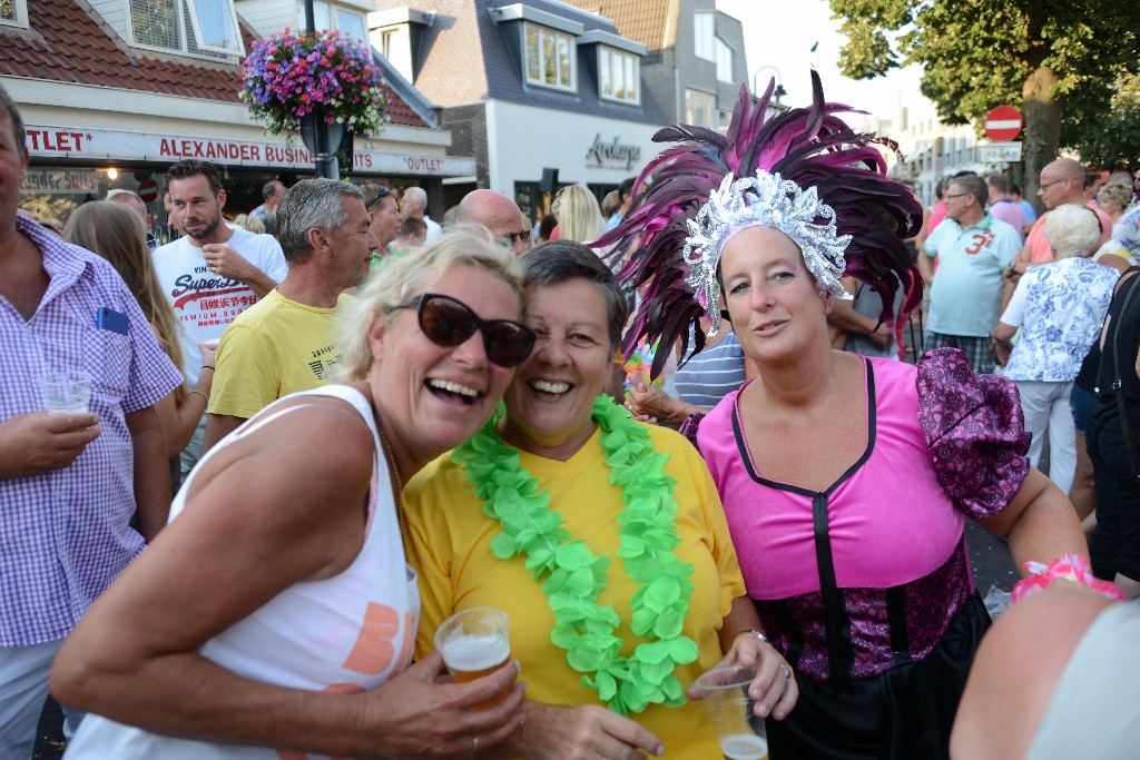 ../Images/Zomercarnaval Noordwijkerhout 2016 385.jpg